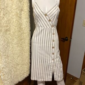 Forever 21 Ladies Spaghetti Strap Sundress. Size M